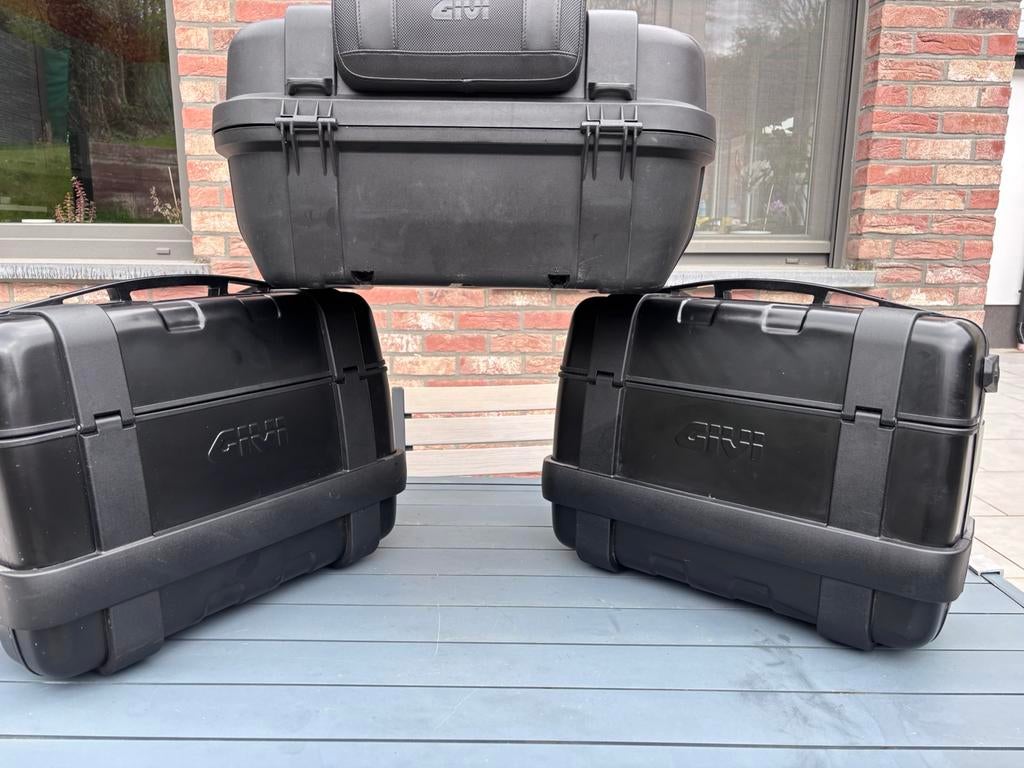 Valsies moto givi, Enlèvement, Comme neuf