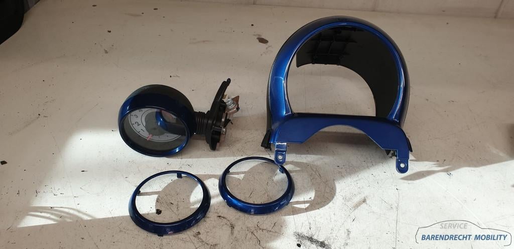 Compte-tours + couvercle et bagues Aygo C1 107 BLEU 83270-0H, Autos : Pièces & Accessoires, Tableau de bord & Interrupteurs, Citroën