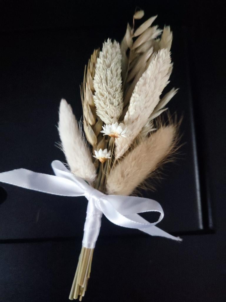 Boutonnière, Enlèvement ou Envoi, Neuf