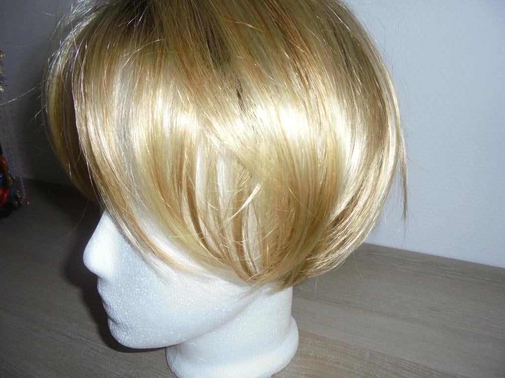 HAARSTUKJE -PRUIK, Handtassen en Accessoires, Uiterlijk | Haarverzorging, Ophalen of Verzenden, Nieuw