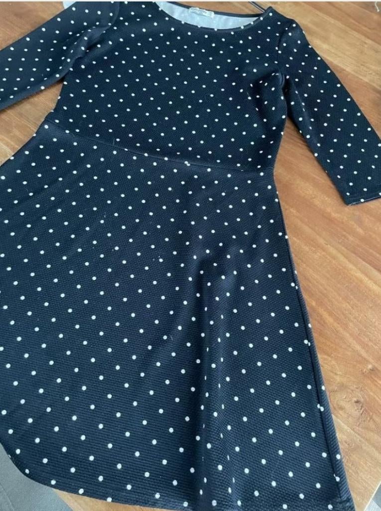 Jurk vintage maat S, Kleding | Dames, Maat 38/40 (M), Ophalen of Verzenden, Zo goed als nieuw, Knielengte