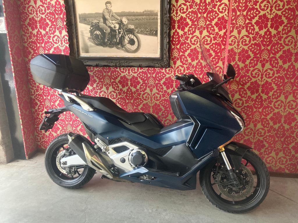 honda NSS 750 forza 14420km met garantie, Motos, Motos | Honda, Entreprise, Scooter, plus de 35 kW, 2 cylindres, Permis Moto A