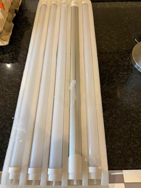 Nieuwe Led TL T8 Buis 60cm 9W 4500K - Daglicht wit, Ophalen, Nieuw, Led-lamp