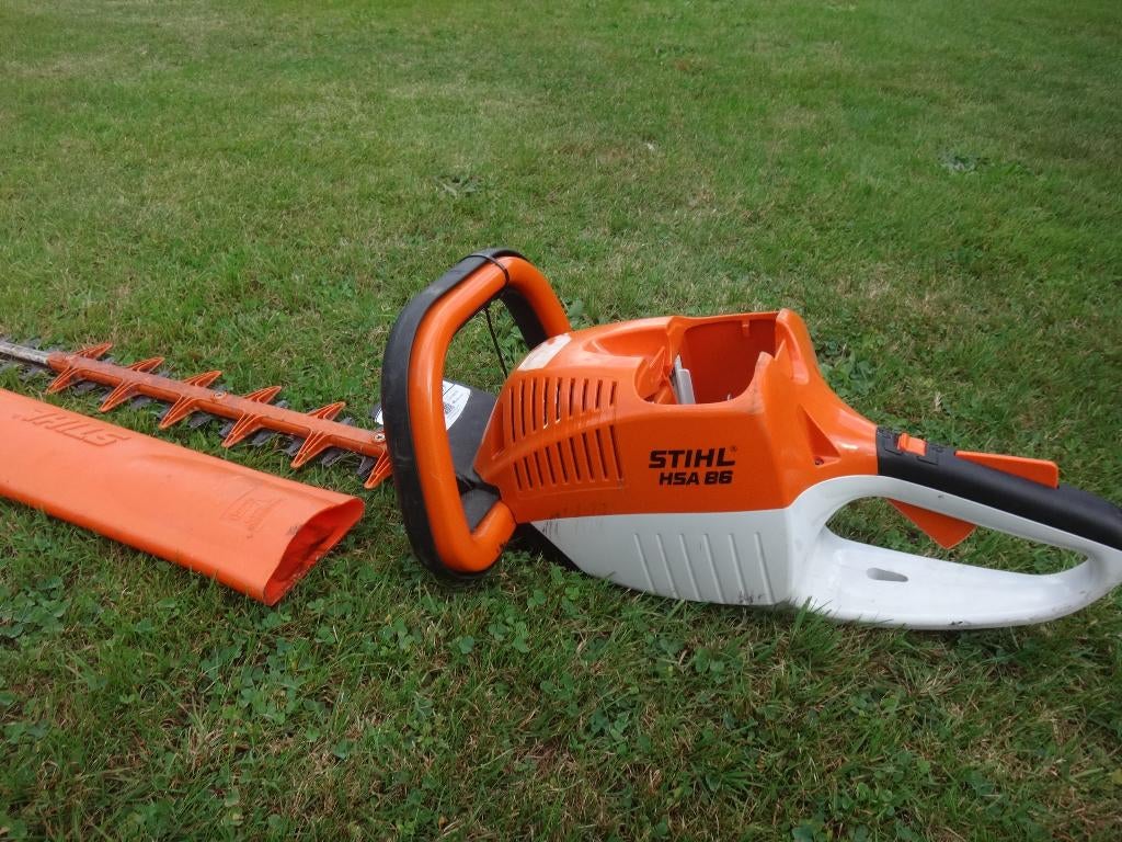 Taille haie Stihl soufleur aspirateur, Jardin & Terrasse, Taille-haies, Enlèvement, Utilisé, Batterie, Stihl