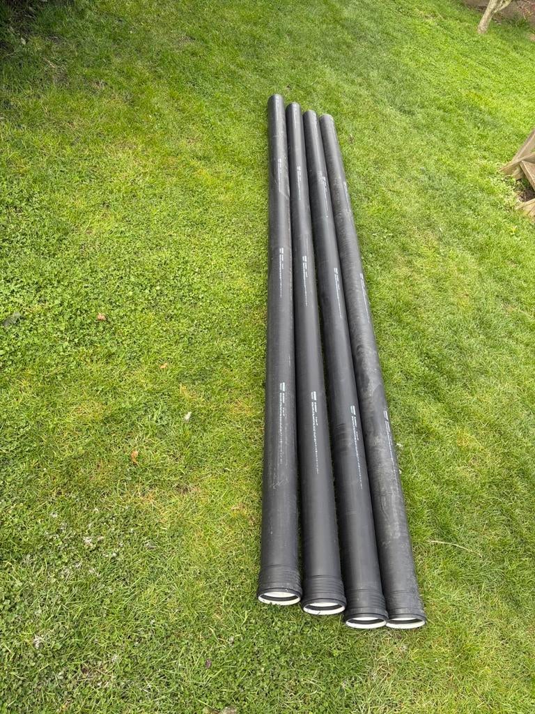 Pvc buizen Geberit, Doe-het-zelf en Bouw, Buizen en Afvoer, Ophalen, Zo goed als nieuw, PVC