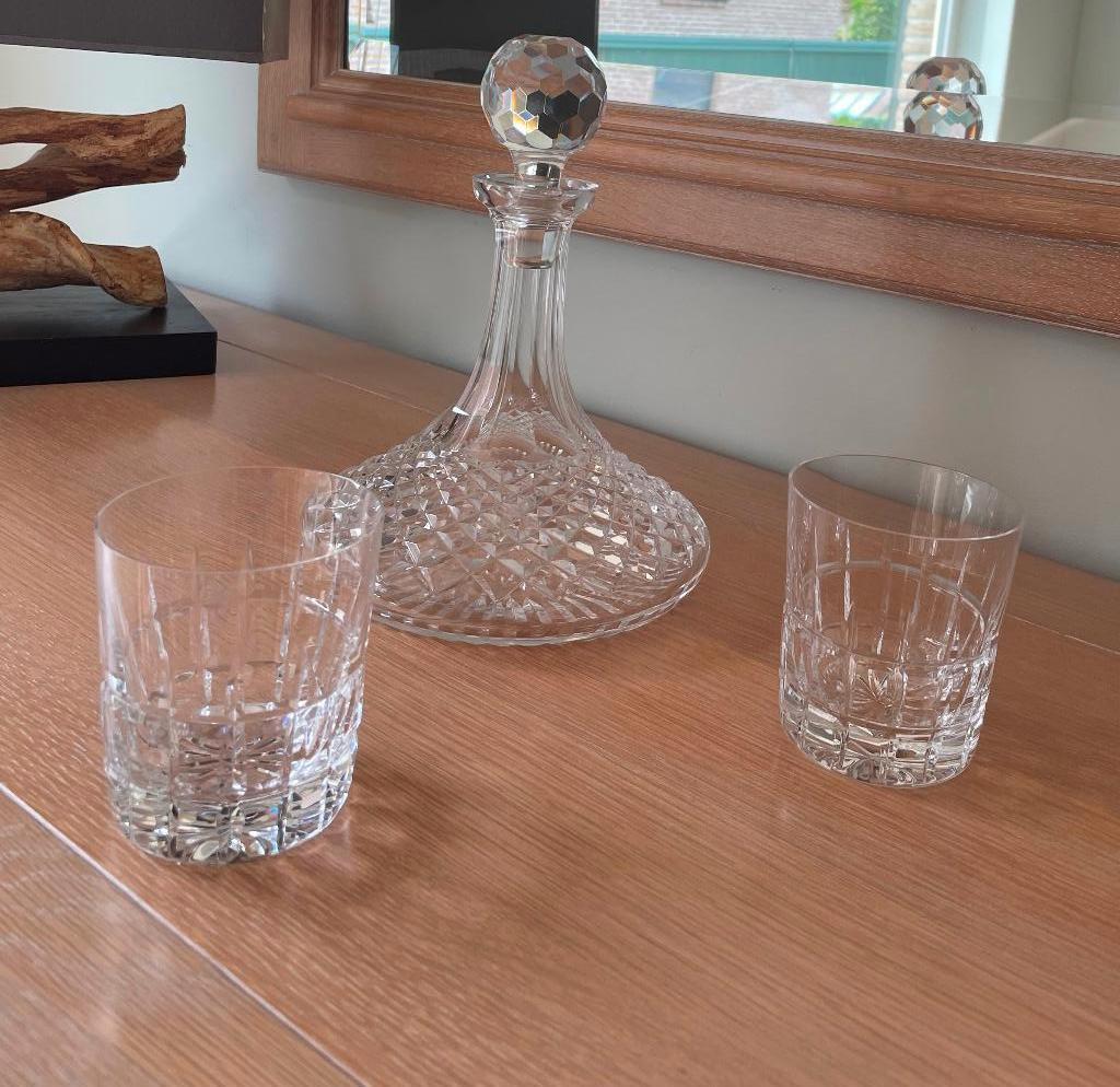 Carafe en cristal + 2 verres et 1 bonbonnière, Antiquités & Art, Antiquités | Verre & Cristal, Enlèvement