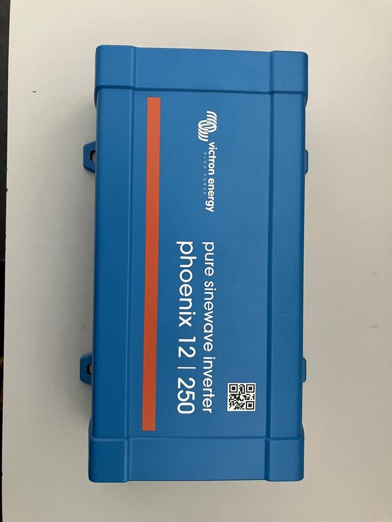 Victron Phoenix Inverter Omvormer 12Volt 250Watt, Ophalen, -, -, Nieuw