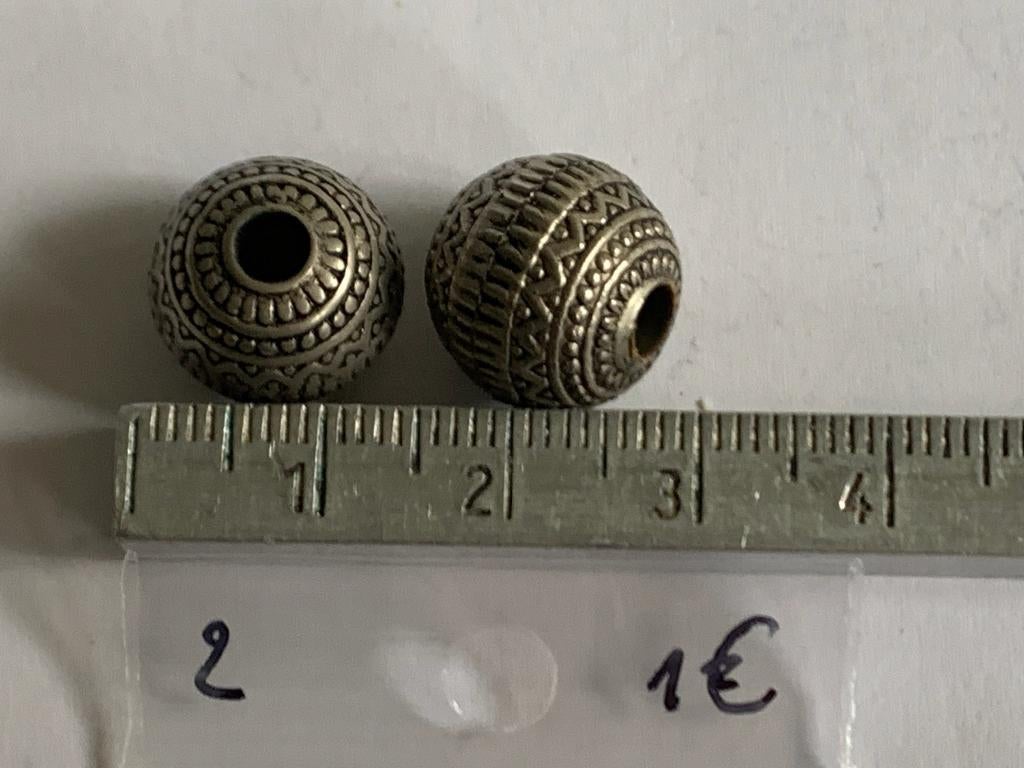 2 metalen kralen, Enlèvement ou Envoi, Neuf, Perle