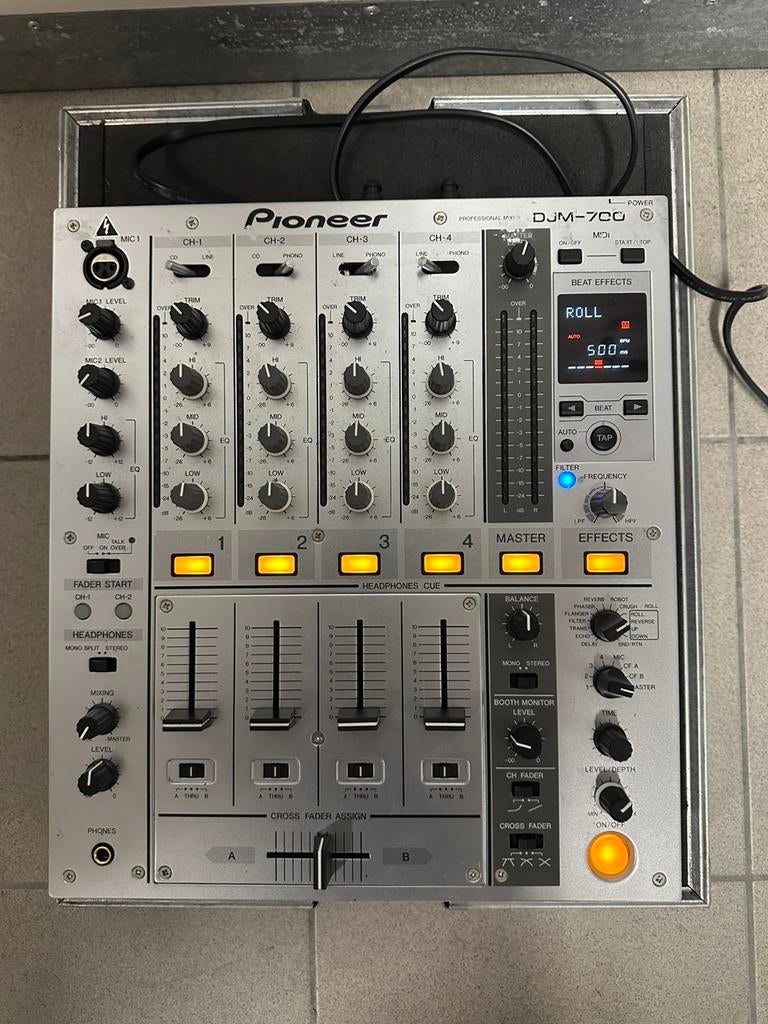 Pioneer djm 700 mixer, Ophalen, Zo goed als nieuw