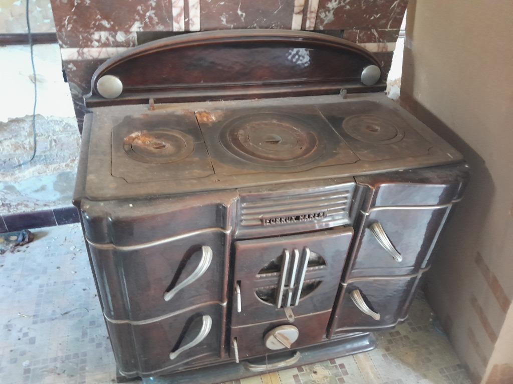 Poêle à charbon Fobrux, Antiquités & Art, Enlèvement