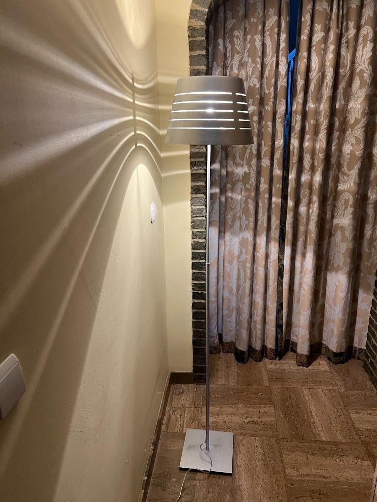 MASSIVE vloerlamp geborsteld metaal - hoogte 165 cm, Huis en Inrichting, Ophalen, Zo goed als nieuw, Metaal, 150 tot 200 cm