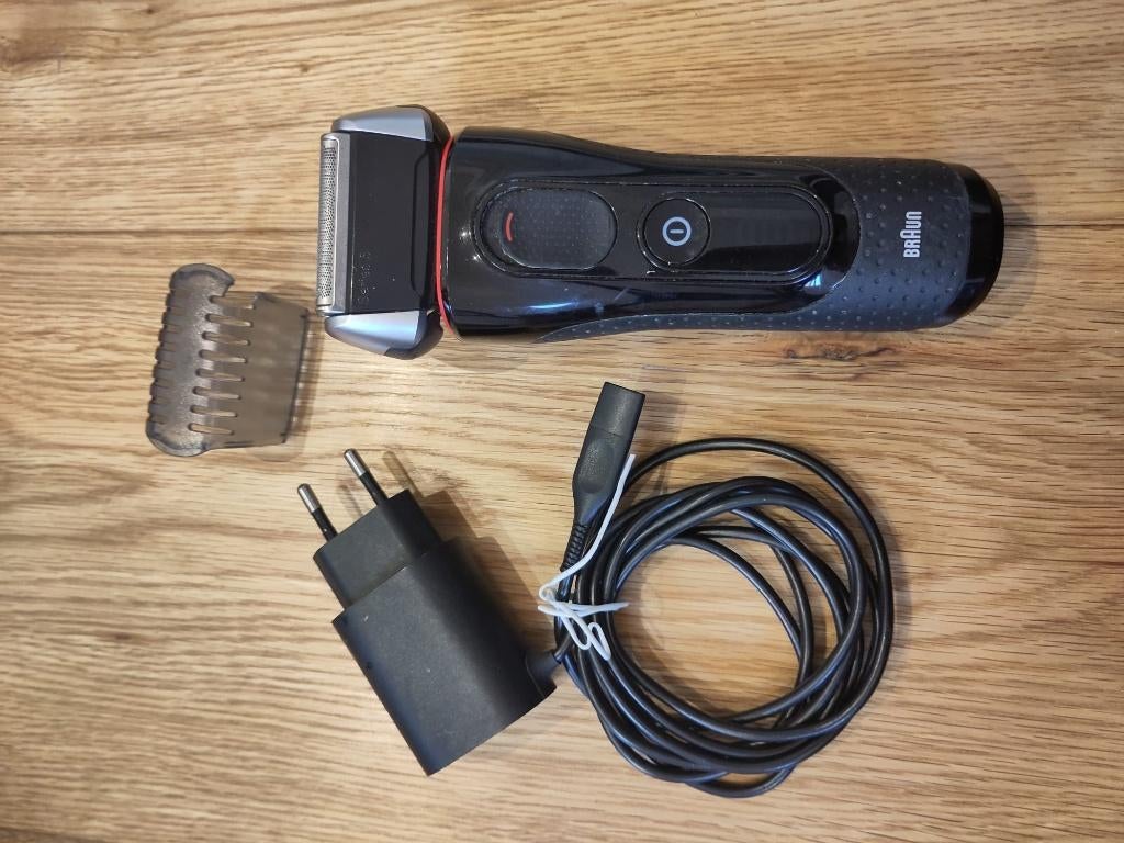 Rasoir électrique Braun, Electroménager, Équipement de Soins personnels, Enlèvement, Utilisé, Rasage ou Épilation