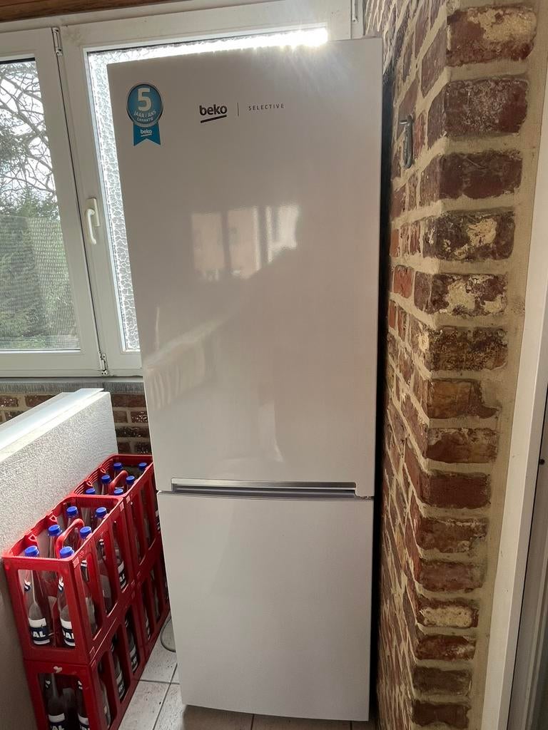 Beko Frigo Diepvries combo, Elektronische apparatuur, Koelkasten en IJskasten, Ophalen of Verzenden, Zo goed als nieuw