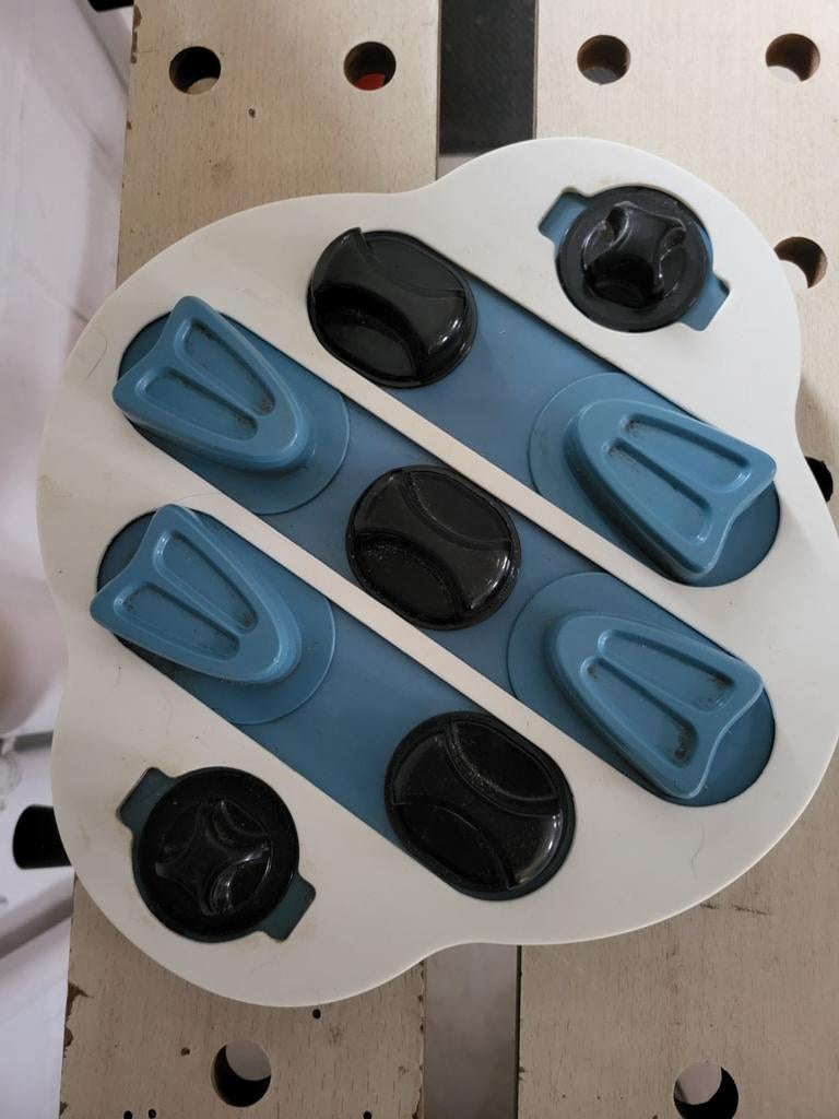 Spel om hondenvoer in te verstoppen, Enlèvement ou Envoi