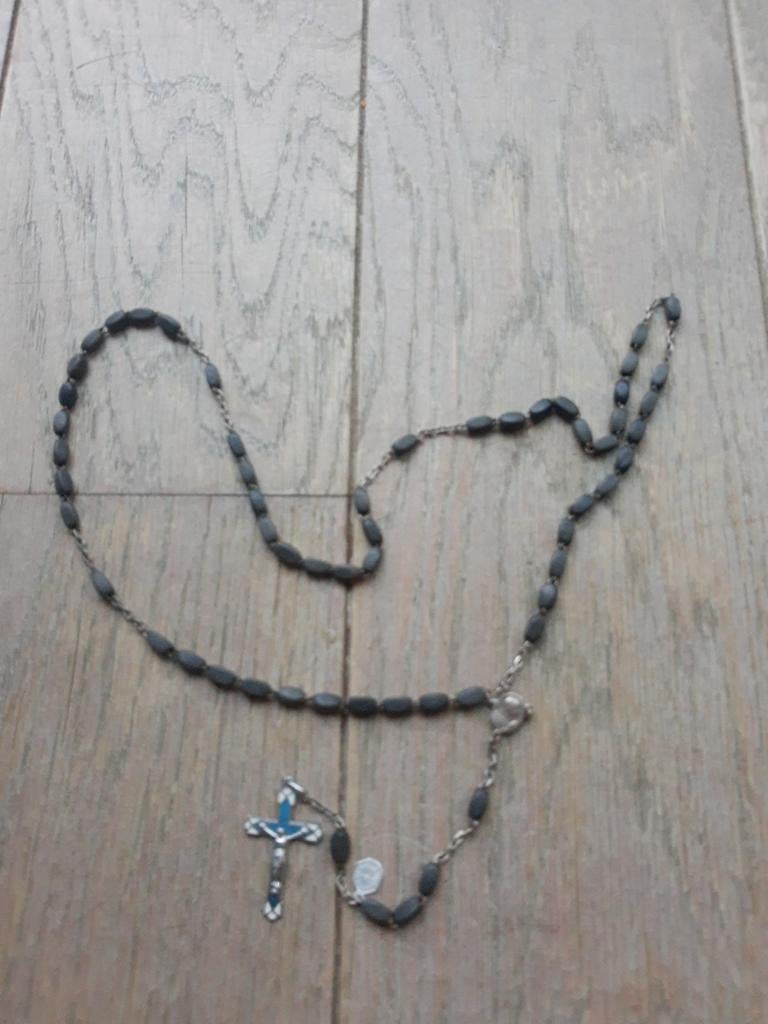 Zwarte paternoster met blauw kruisje, Ophalen of Verzenden, Zo goed als nieuw