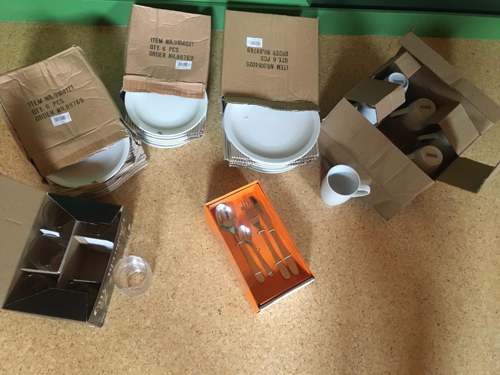 54-delig servies en bestek Cosy & Trendy, Ophalen of Verzenden, Nieuw, Effen, Overige typen