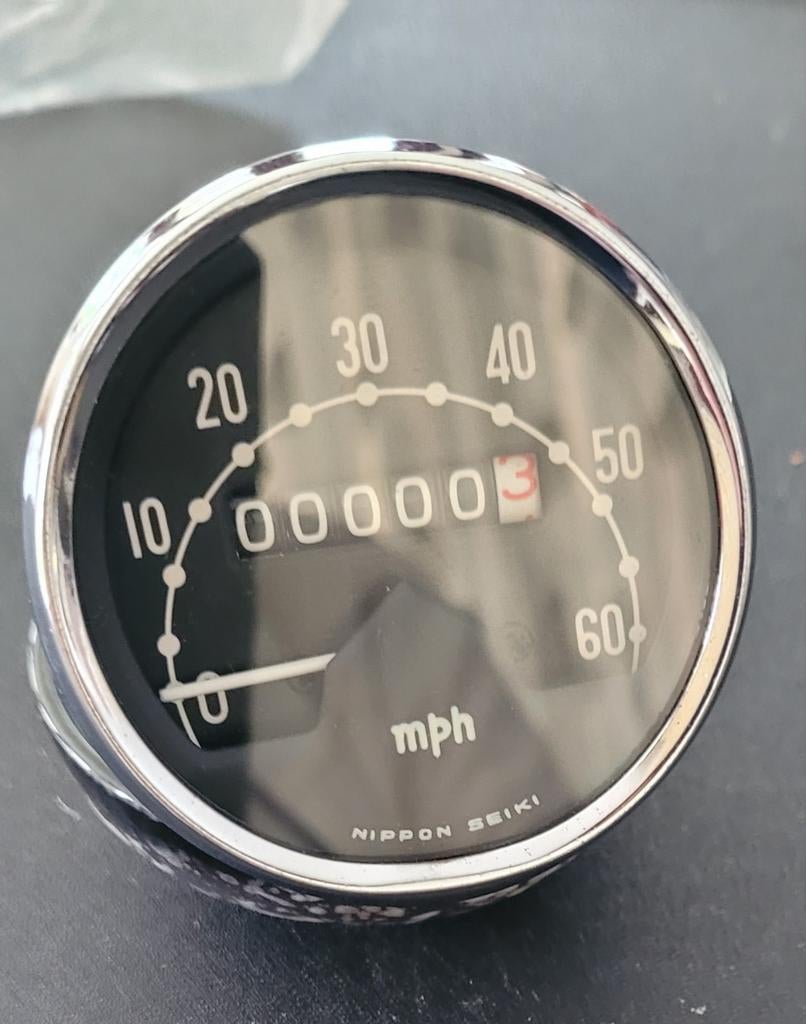 Honda C110 NOS (ancien stock), Enlèvement ou Envoi, Autres types