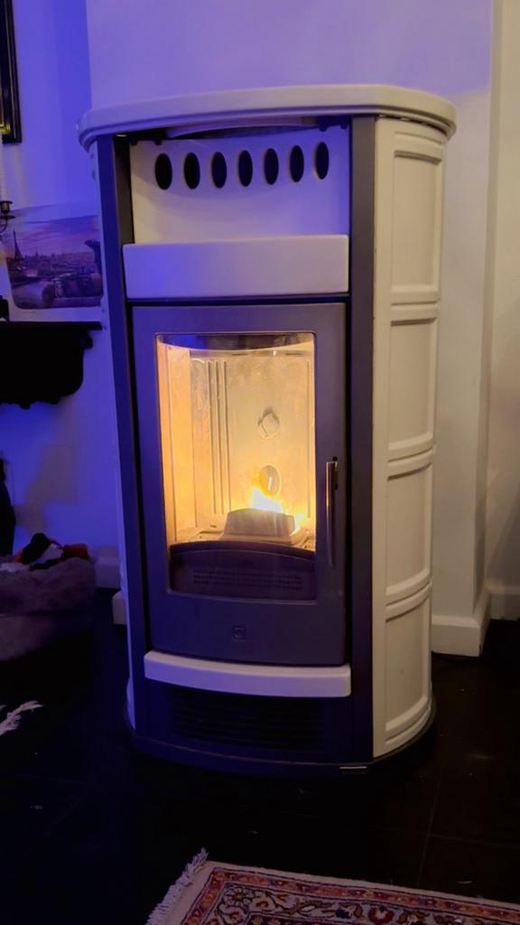 Pelletkachel🔥Piazzetta P 961🔥in prijs verlaagt, Ophalen, Zo goed als nieuw, Elektrisch, Pelletkachel