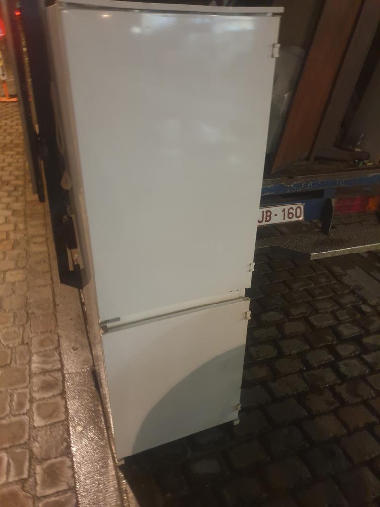 Frigo AEG, Electroménager, Utilisé, 45 à 60 cm, Avec congélateur séparé, Enlèvement