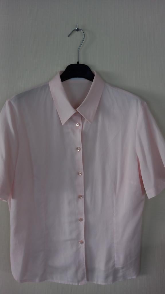 Nouveau chemisier classique taille 42. Marque Peter Hahn., Enlèvement ou Envoi, Neuf