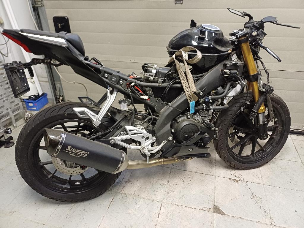 yamaha yzf 125 model '15-'21 onderdelen, Motos, Enlèvement ou Envoi, Utilisé