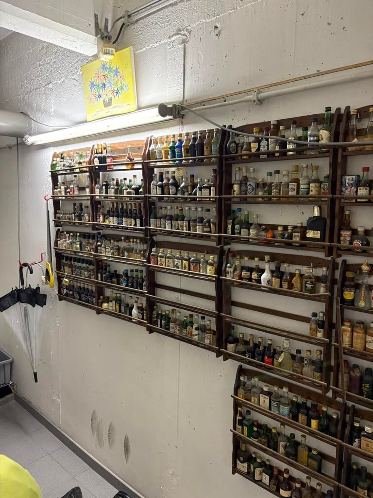 Mignonnettes alcool, Collections, Enlèvement