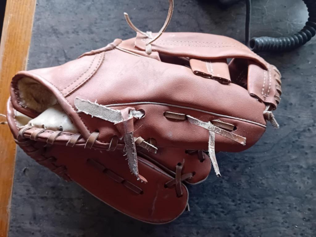 honkball handschoen, Sport en Fitness, Honkbal en Softbal, Ophalen of Verzenden, Gebruikt, Handschoen