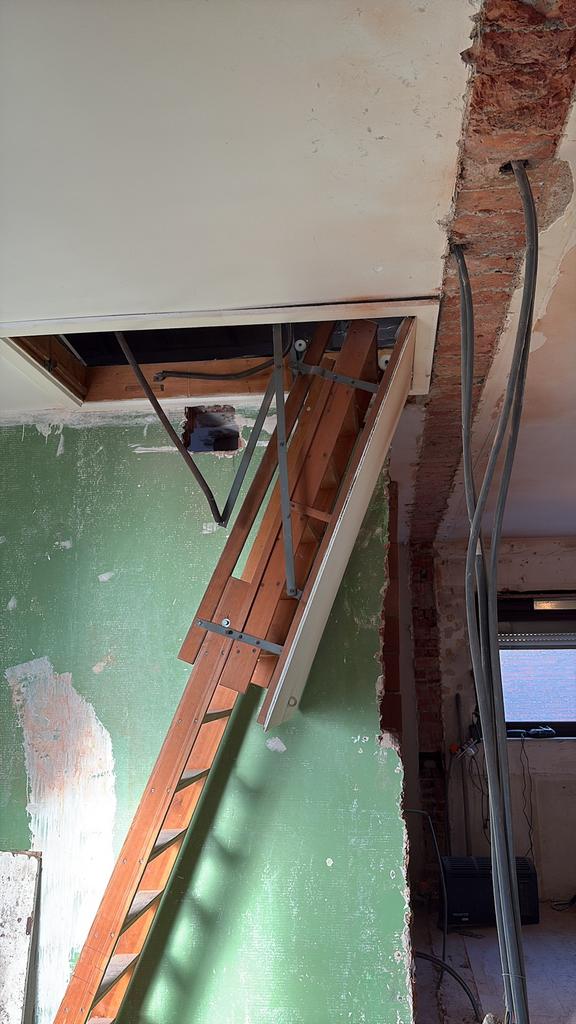 Zoldertrap, Ophalen, Zo goed als nieuw