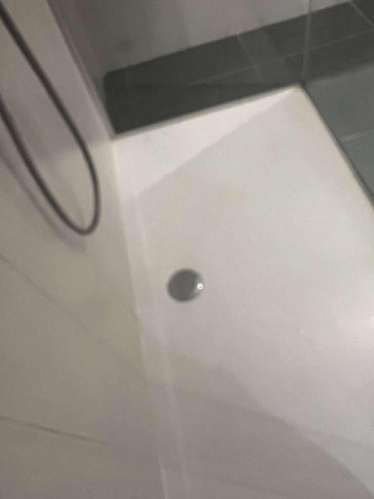 Complete badkamermeubel,  douchewand +bak  160 en hoogte 2m, Huis en Inrichting, Badkamer | Complete badkamers, Ophalen, Zo goed als nieuw