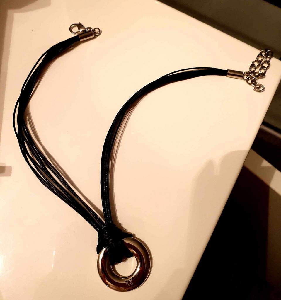 Collier Victoria, Bijoux, Sacs & Beauté, Enlèvement ou Envoi, Comme neuf