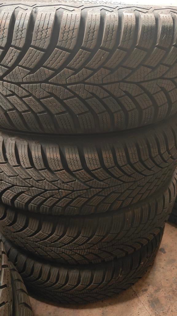 Pneus d'hiver Continental 19565r15 taille 195/65r15 7 mm, Enlèvement, Comme neuf