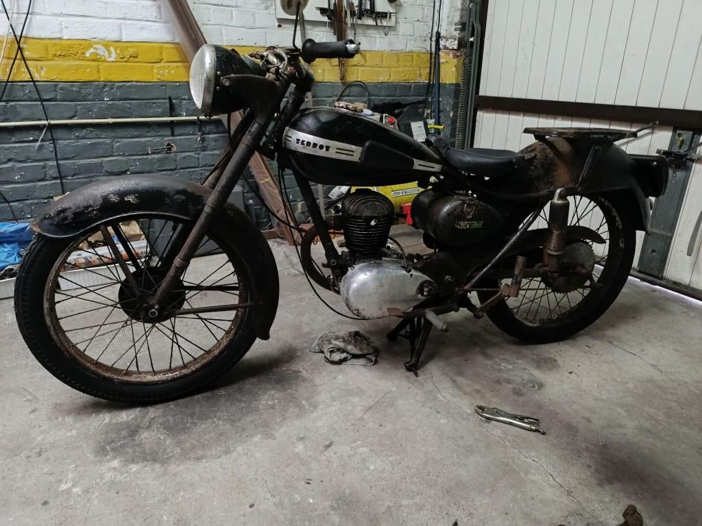 TERROT 125. 1955, 125 cc, Overig, Handgeschakeld, 1 cilinder