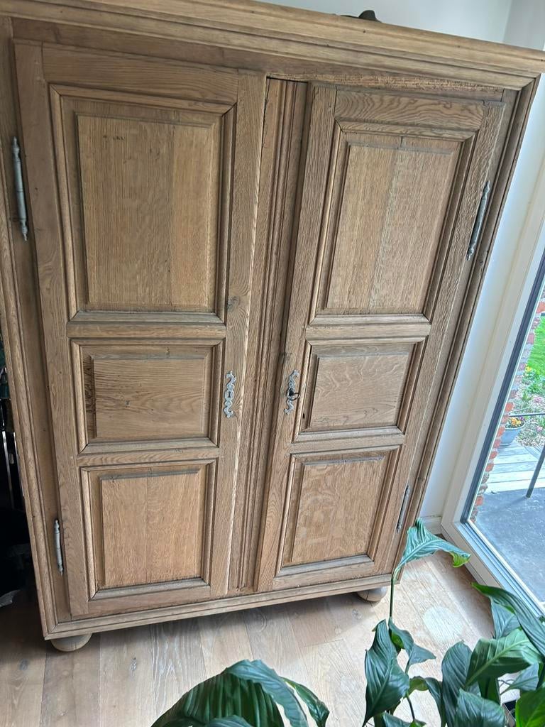 GRATIS - Massief eiken kast gezandstraald, Antiquités & Art, Antiquités | Meubles | Armoires, Enlèvement