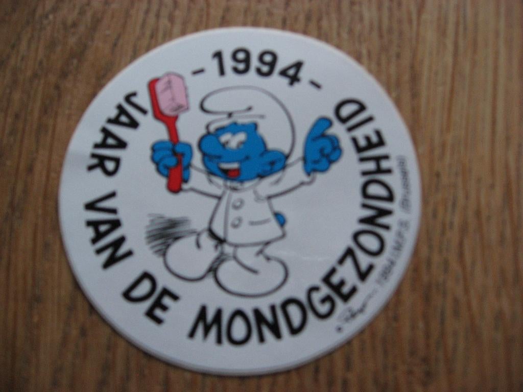 Autocollant Schtroumpfs 1994 Personnages dessins animés Peyo, Collections, Enlèvement ou Envoi, Schtroumpfs, Neuf, Image, Affiche ou Autocollant