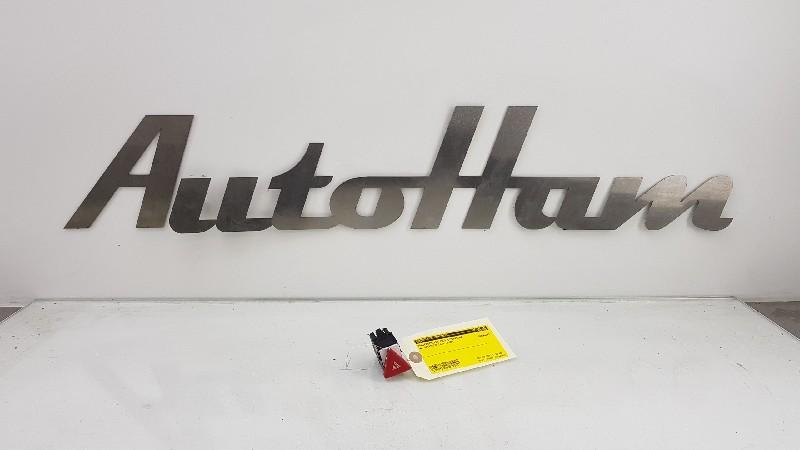 COMMUTATEUR DE FEUX DE DETRESSE Scirocco (137 / 13AD), Utilisé, Volkswagen