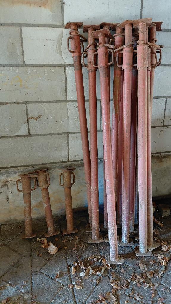 Bouwstippen - stutten - schoren, Enlèvement, Utilisé