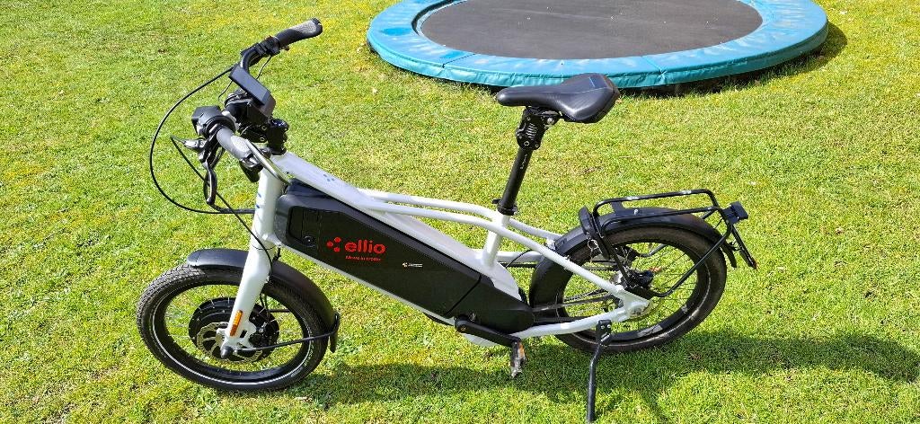 Ellio orginal wit - 5.200 km met stuur en zadelvering, Fietsen en Brommers, Ophalen, Zo goed als nieuw, 50 km per accu of meer