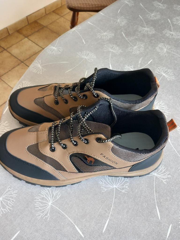 Nieuwe Bruine Wandelschoenen, Ophalen, Nieuw, Bruin, Wandelschoenen
