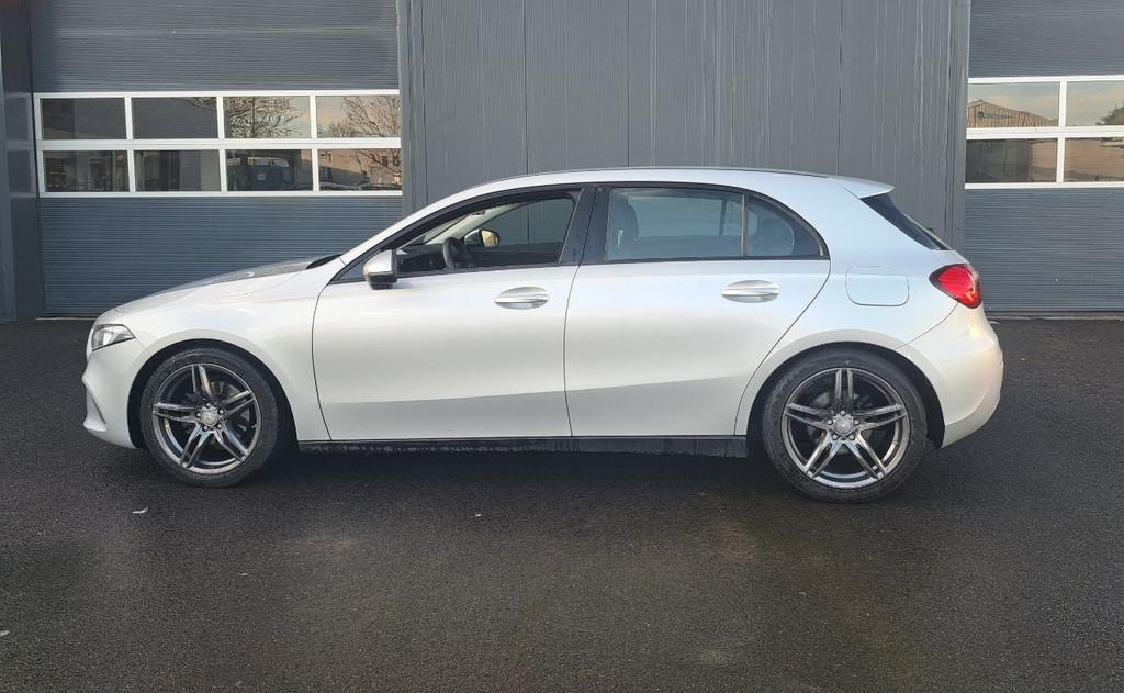 Mercedes-Benz A-Klasse 180 1 jaar garantie! (bj 2020), Auto's, Mercedes-Benz, Gebruikt, Euro 6, 116 pk, Bedrijf