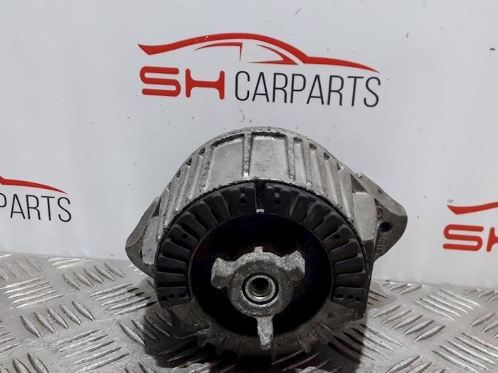 Motorsteun van een Mercedes E-Klasse, Gebruikt, -, Ophalen of Verzenden, -