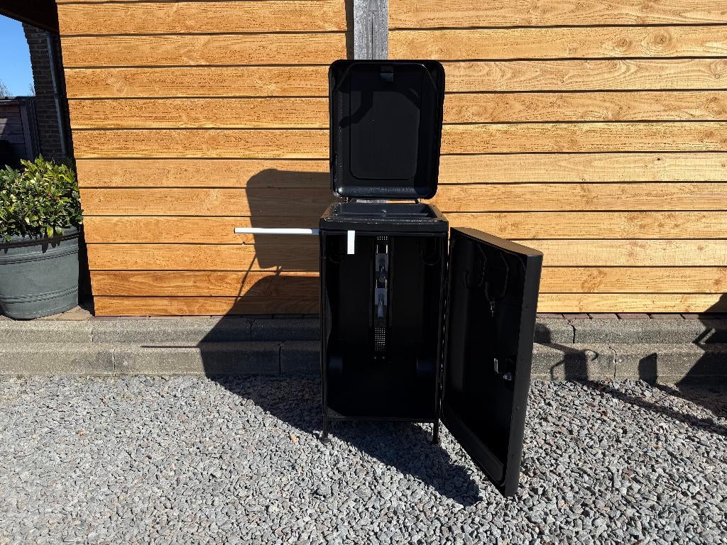 zadelkast kunststof "nr. 1 best verkochte model van EUROPA", Dieren en Toebehoren, Paarden en Pony's | Overige Paardenspullen