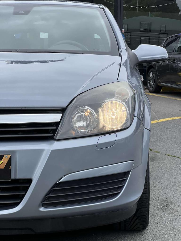 Opel Astra 1.6i 16v Elegance*boîte auto*CLIMA*JANTES*G 12M, Autos, Opel, Argent ou Gris, Achat, 1206 kg, Entreprise