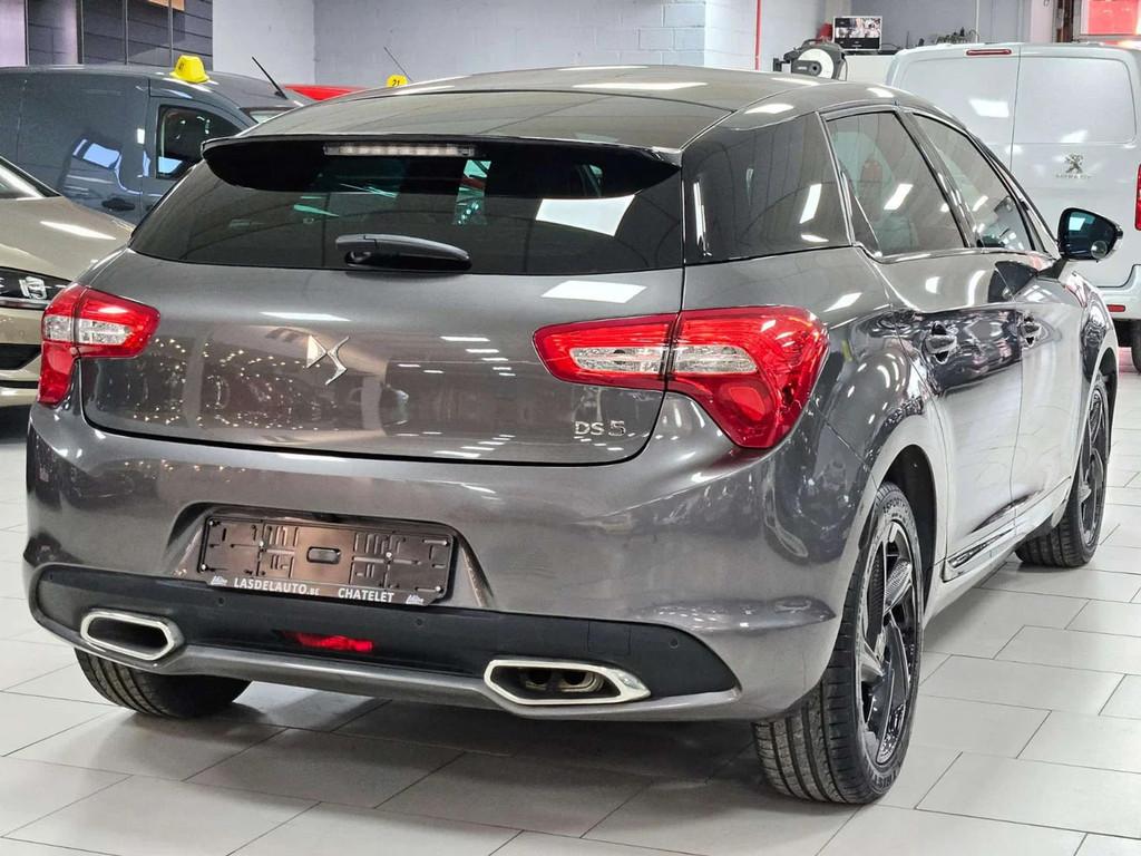 DS DS 5 Automobiles 1.6i Auto Carplay Led CAMERA TOIT Pano G, Auto's, DS, Automaat, Gebruikt, 4 cilinders, Leder