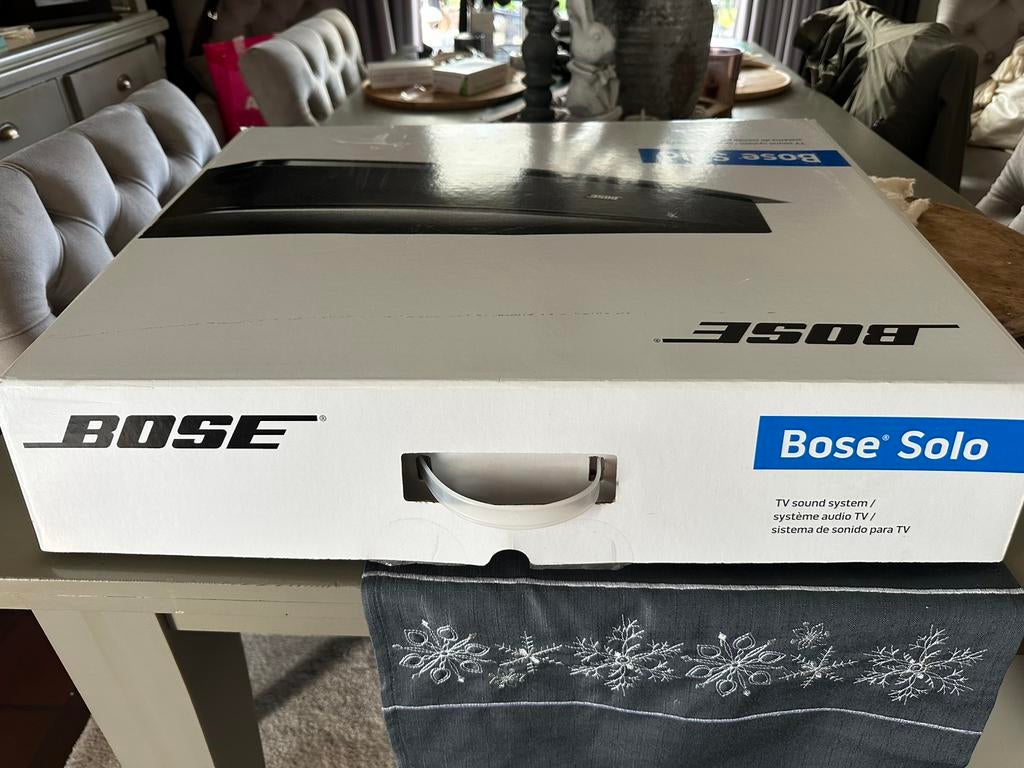 Bose Solo TV Sound System + afstandsbediening –, Enlèvement, Comme neuf