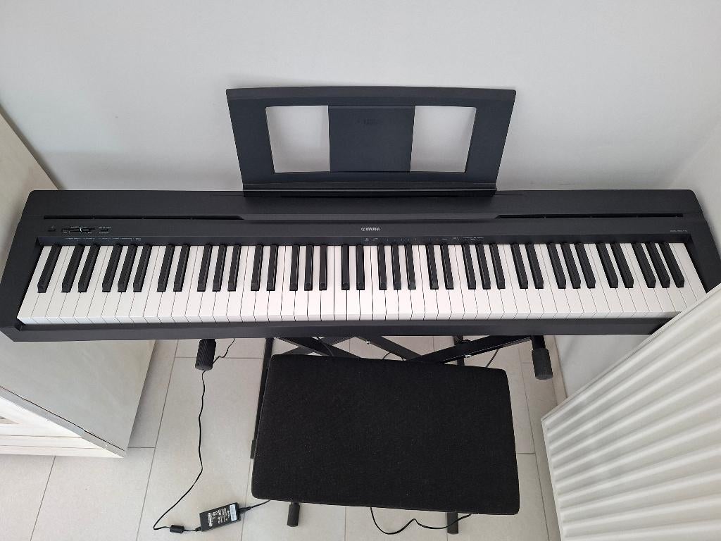 Yamaha digital piano p45 + toebehoren, Muziek en Instrumenten, Ophalen, Overige kleuren, Digitaal, Zo goed als nieuw