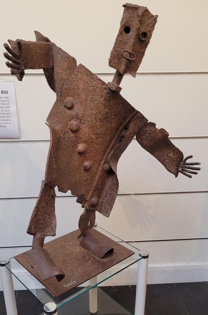 Ludo GIELS, Op één been, Antiquités & Art, Art | Sculptures & Bois, Enlèvement