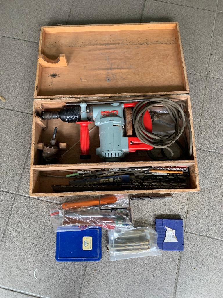 Boorhamer Hilti TE-17, Doe-het-zelf en Bouw, Gereedschap | Boormachines, Ophalen