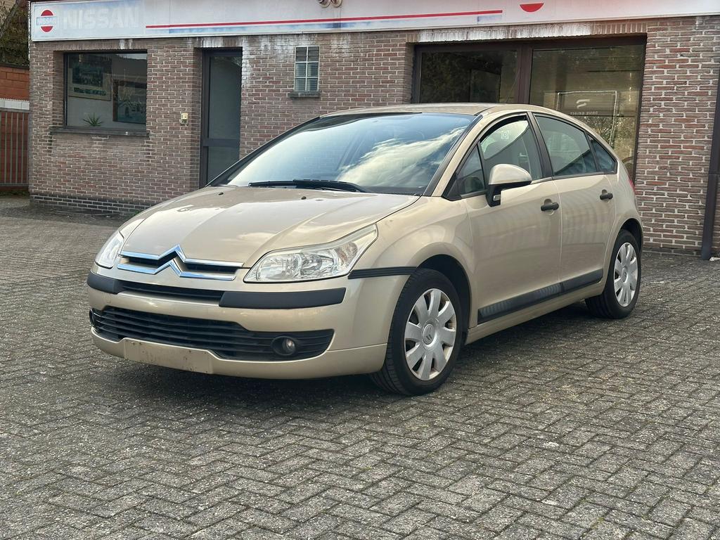 Citroen C4 1.4i met 74000km van 1ste eigenaar GEKEURD, Autos, Citroën, Achat, Boîte manuelle, 5 portes, Berline
