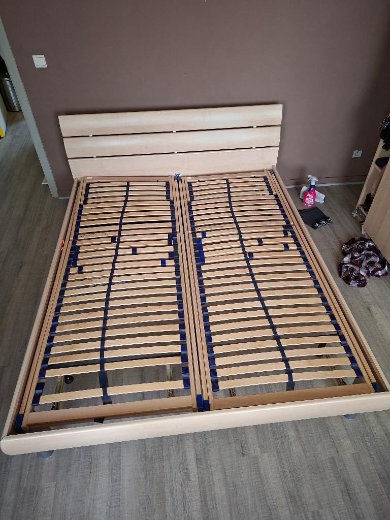 Cadre de lit et 2 sommiers, Beige, Enlèvement, Utilisé, Bois