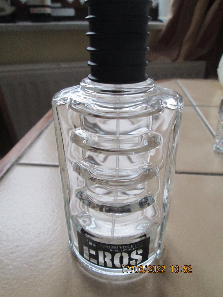 Eau de Toilette « EROS » bouteille vide, Collections, Parfums, Utilisé, Bouteille de parfum, Enlèvement